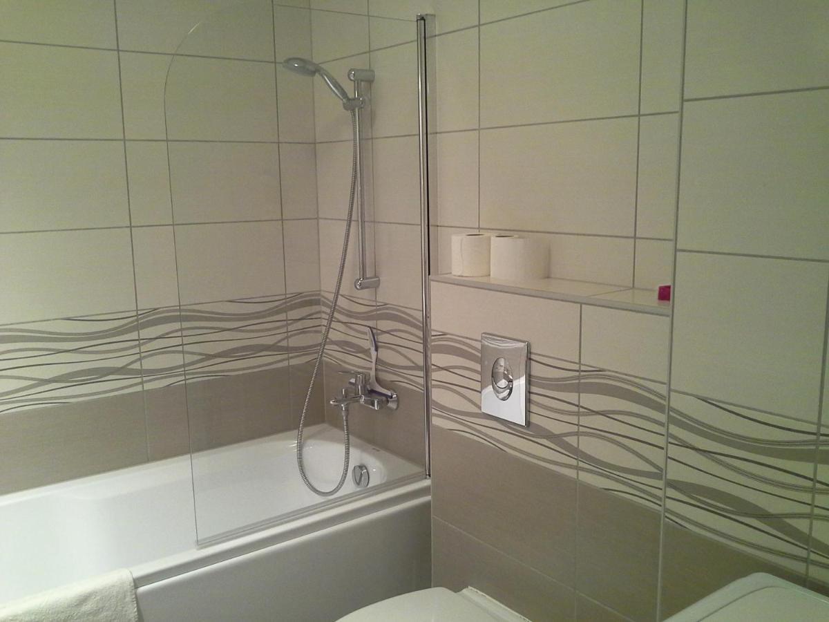 Alexandra Apartment Hajduszoboszlo - Chic Flat المظهر الخارجي الصورة