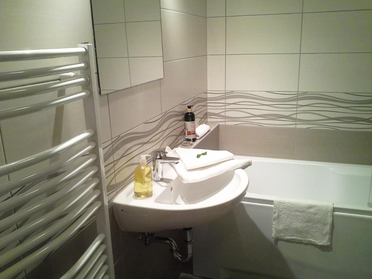 Alexandra Apartment Hajduszoboszlo - Chic Flat المظهر الخارجي الصورة